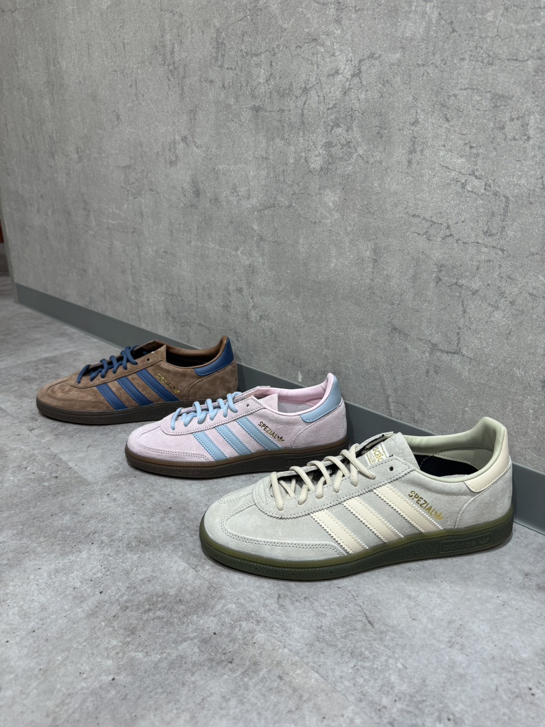 ★新色★　HANDBALL SPZL