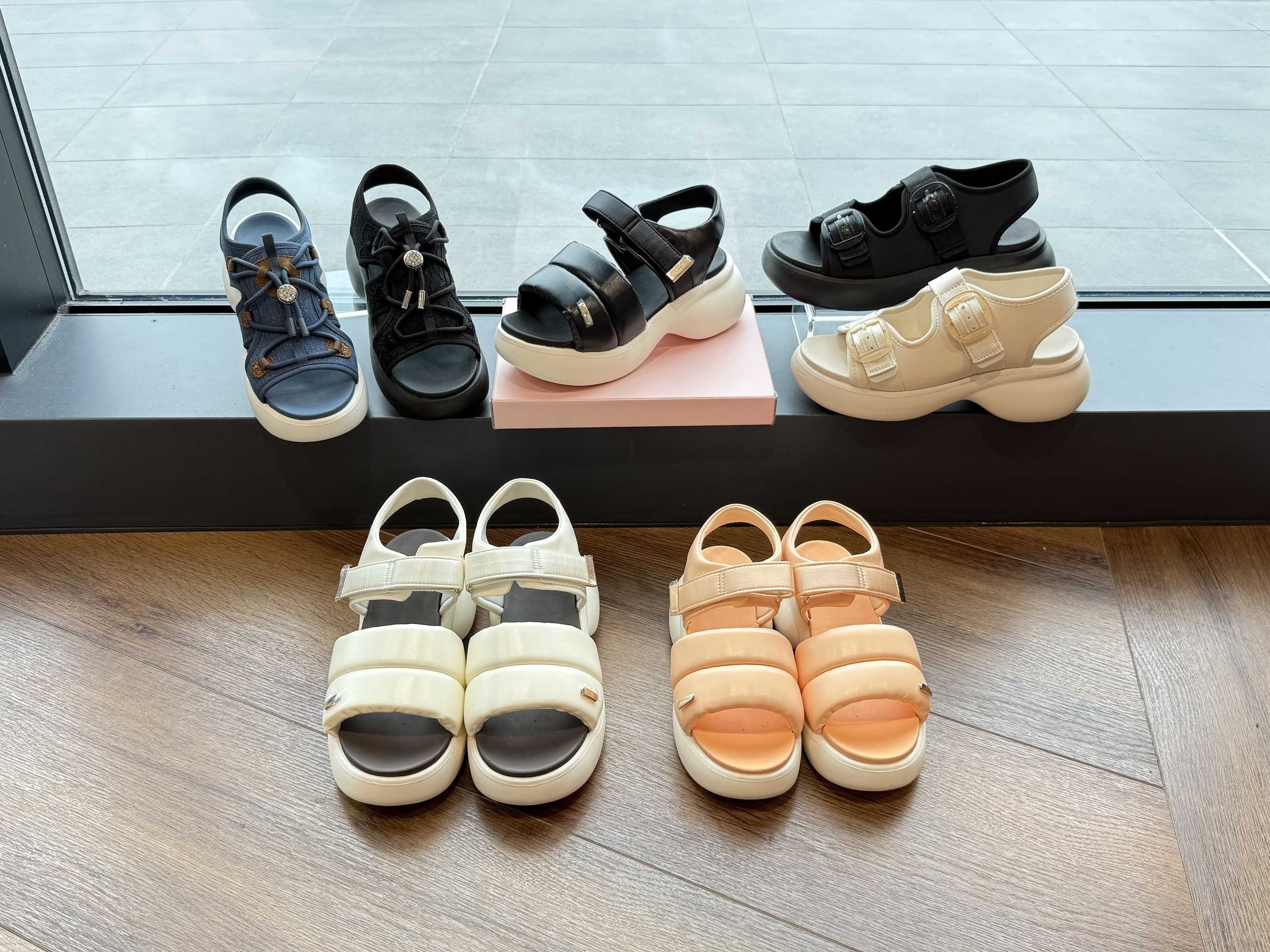 ★STAFF RECOMMEND★ 厚底サンダル