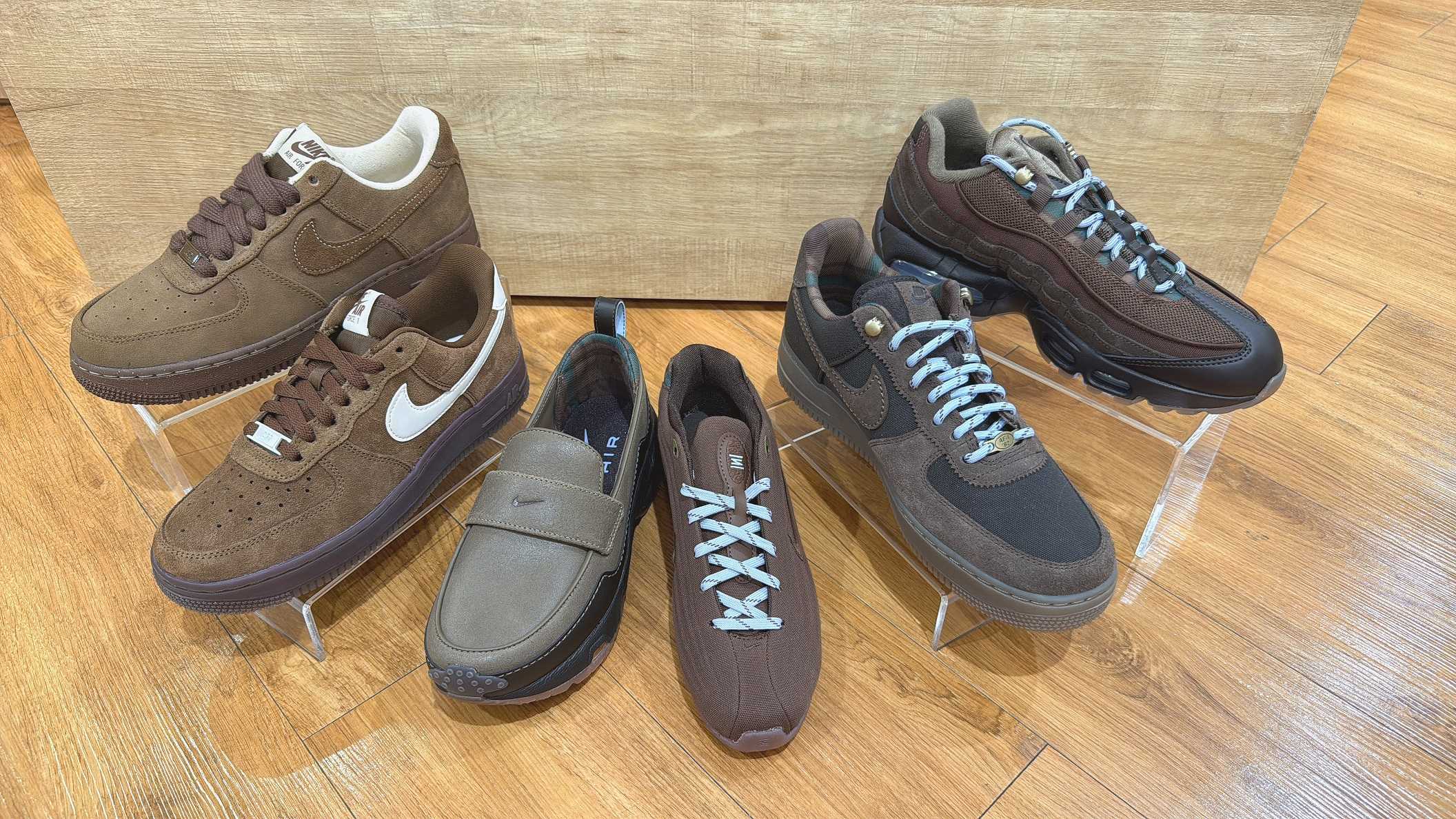 ★スタッフおすすめ★NIKE&ADIDAS ブラウンシューズ