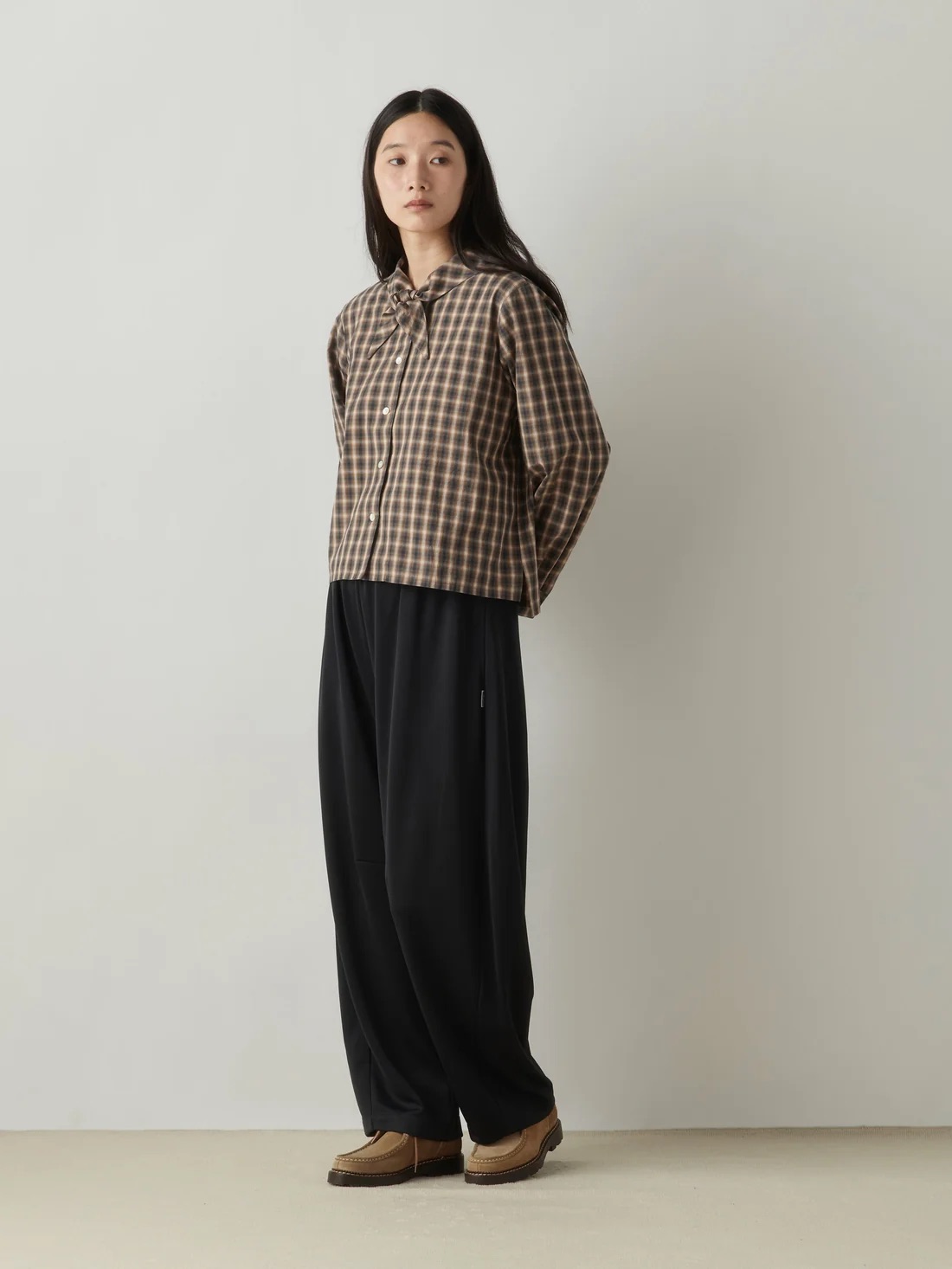 人気のシャツが秋カラーで入荷!